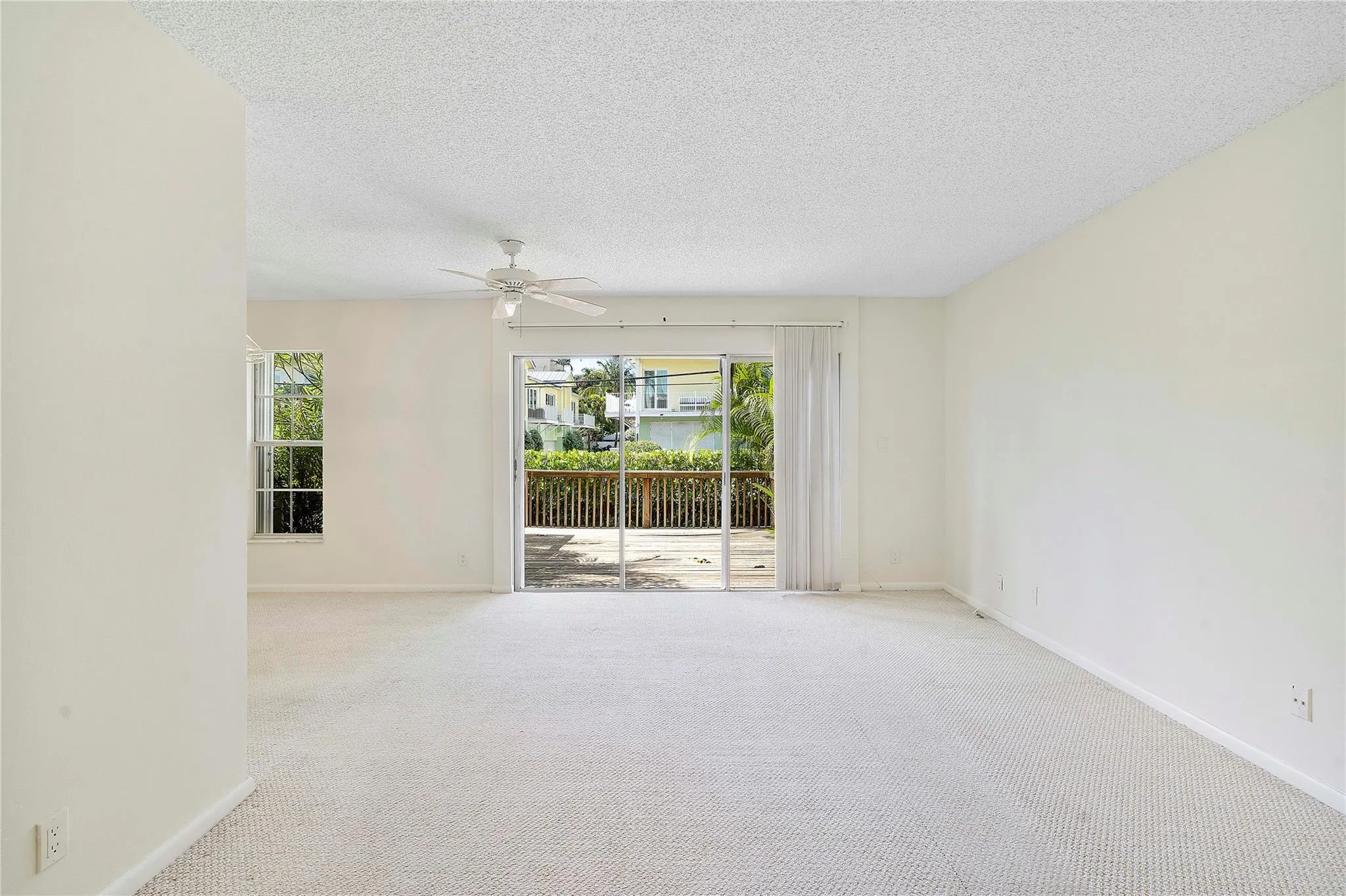 3213 NE 16th St, #110