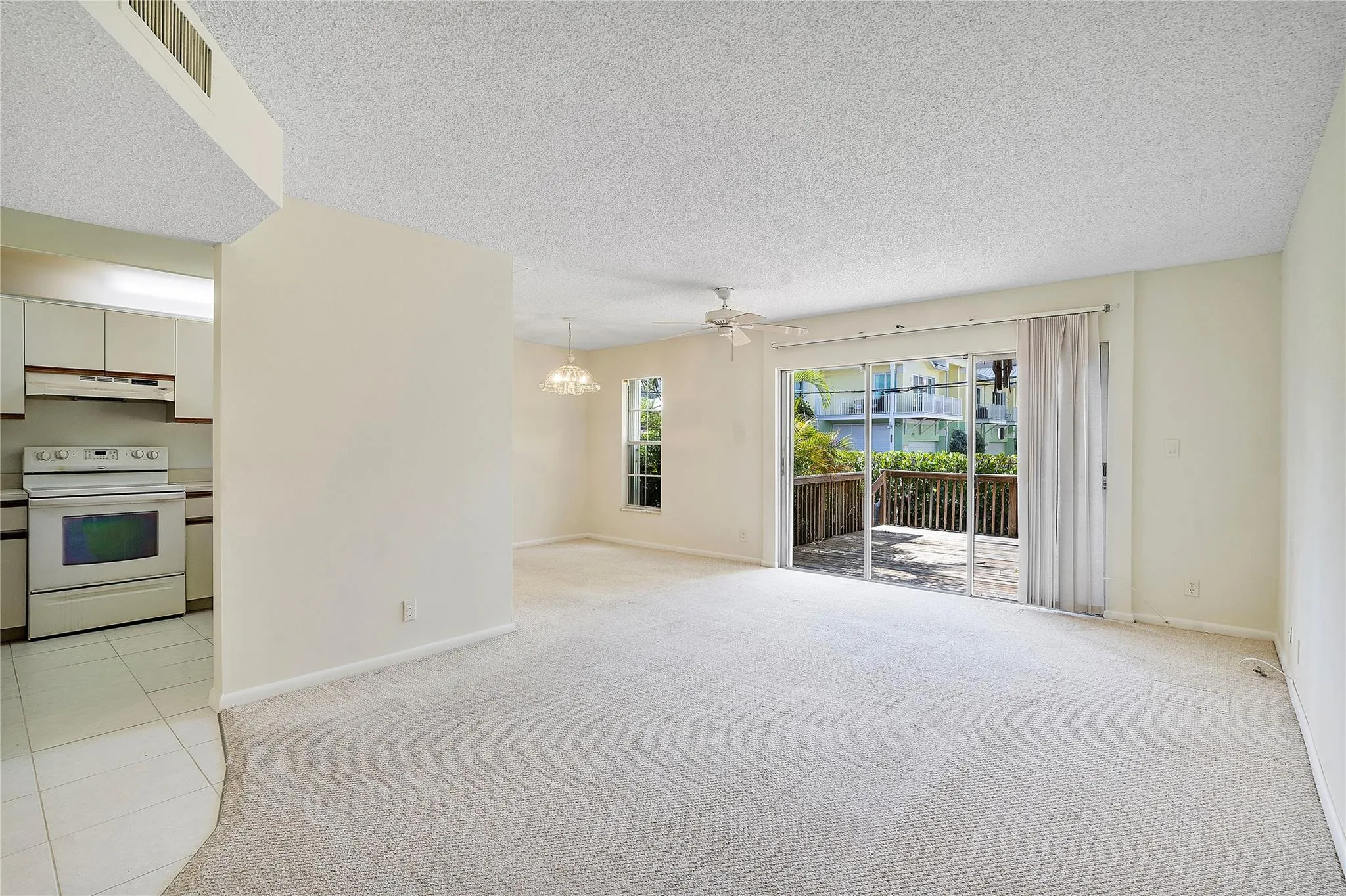 3213 NE 16th St, #110