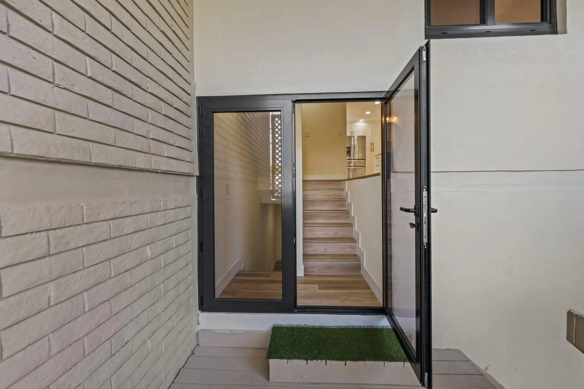 1401 NE 9 ST, #23