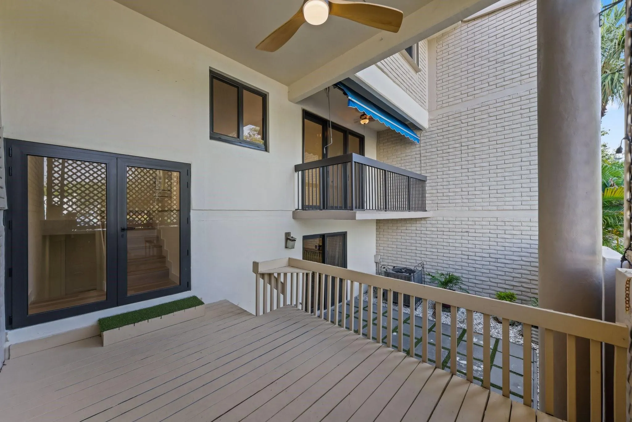 1401 NE 9 ST, #23
