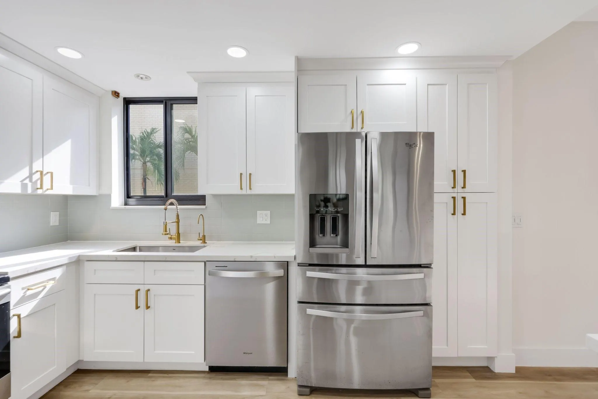 1401 NE 9 ST, #23