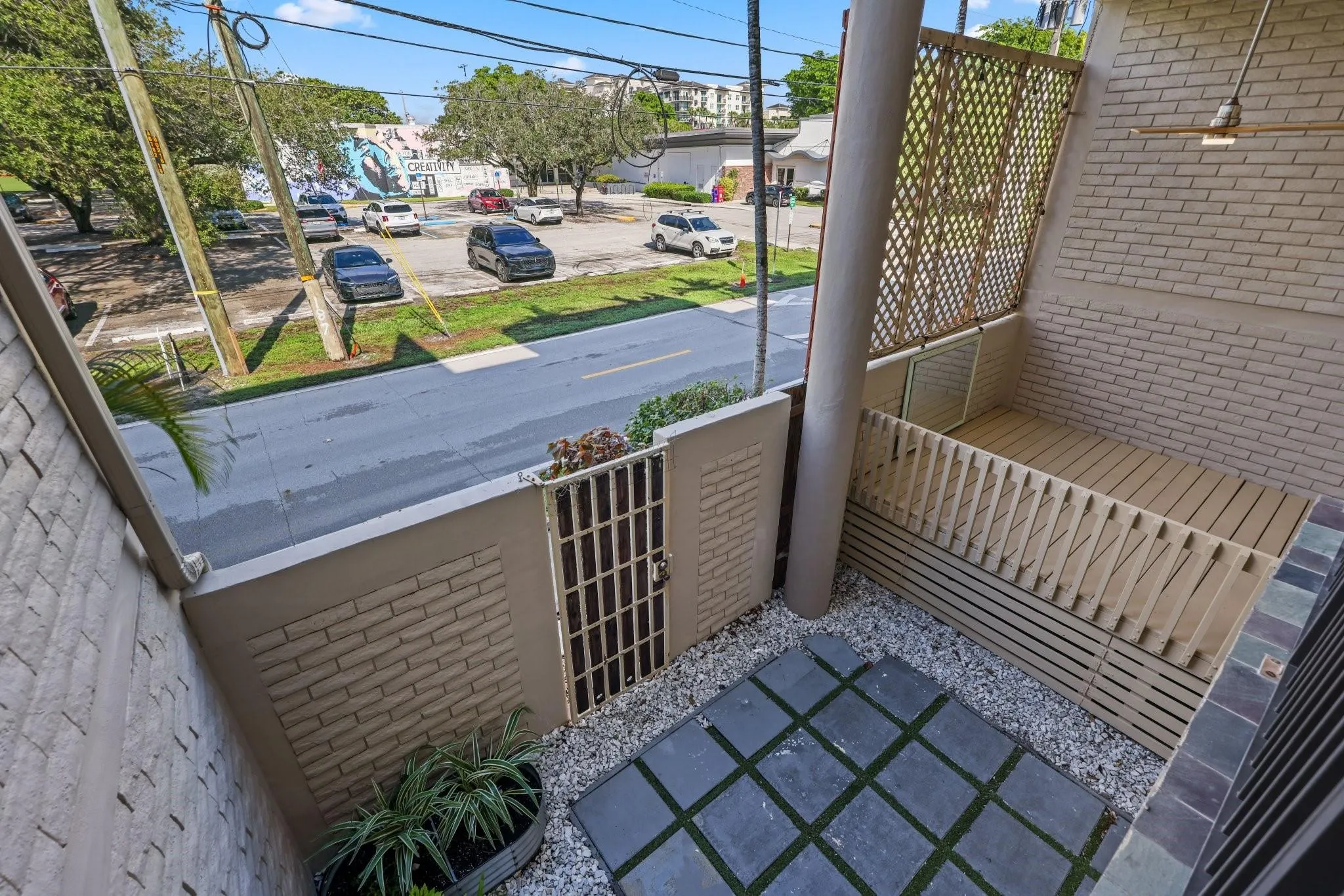 1401 NE 9 ST, #23