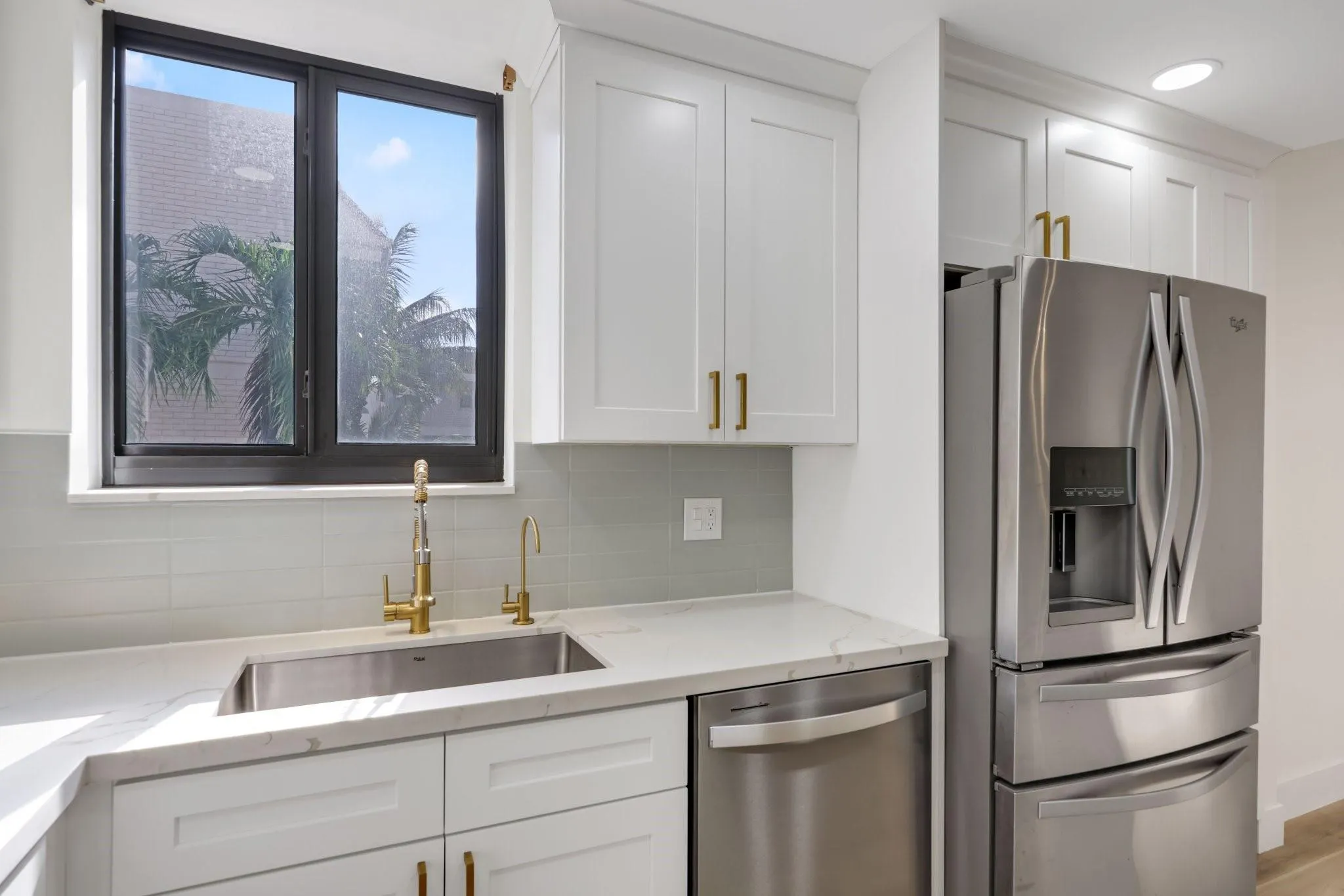 1401 NE 9 ST, #23