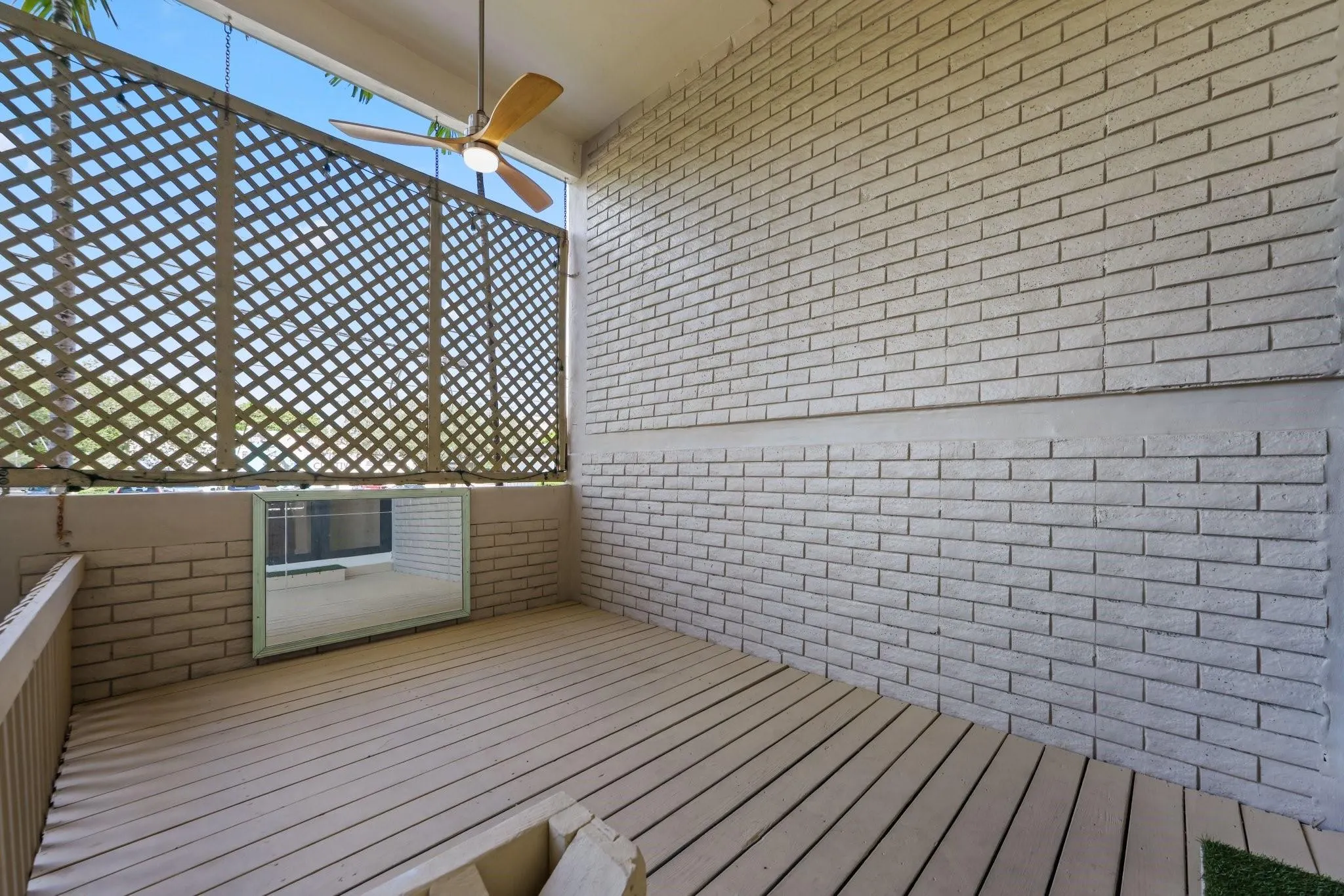 1401 NE 9 ST, #23