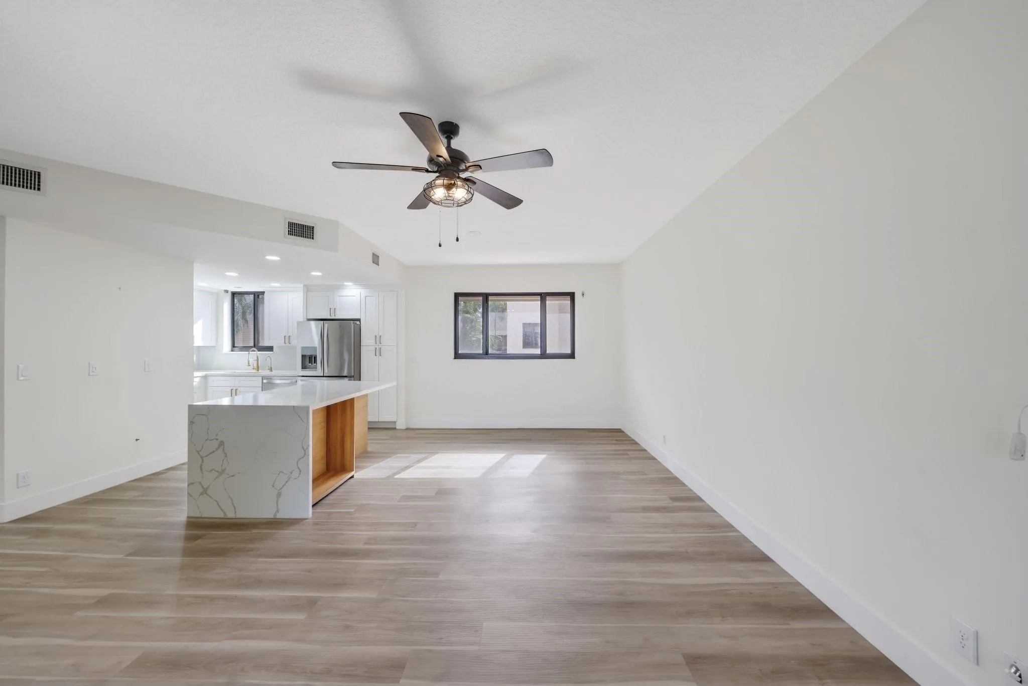 1401 NE 9 ST, #23