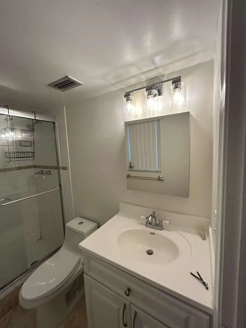 1811 Jefferson St, #810