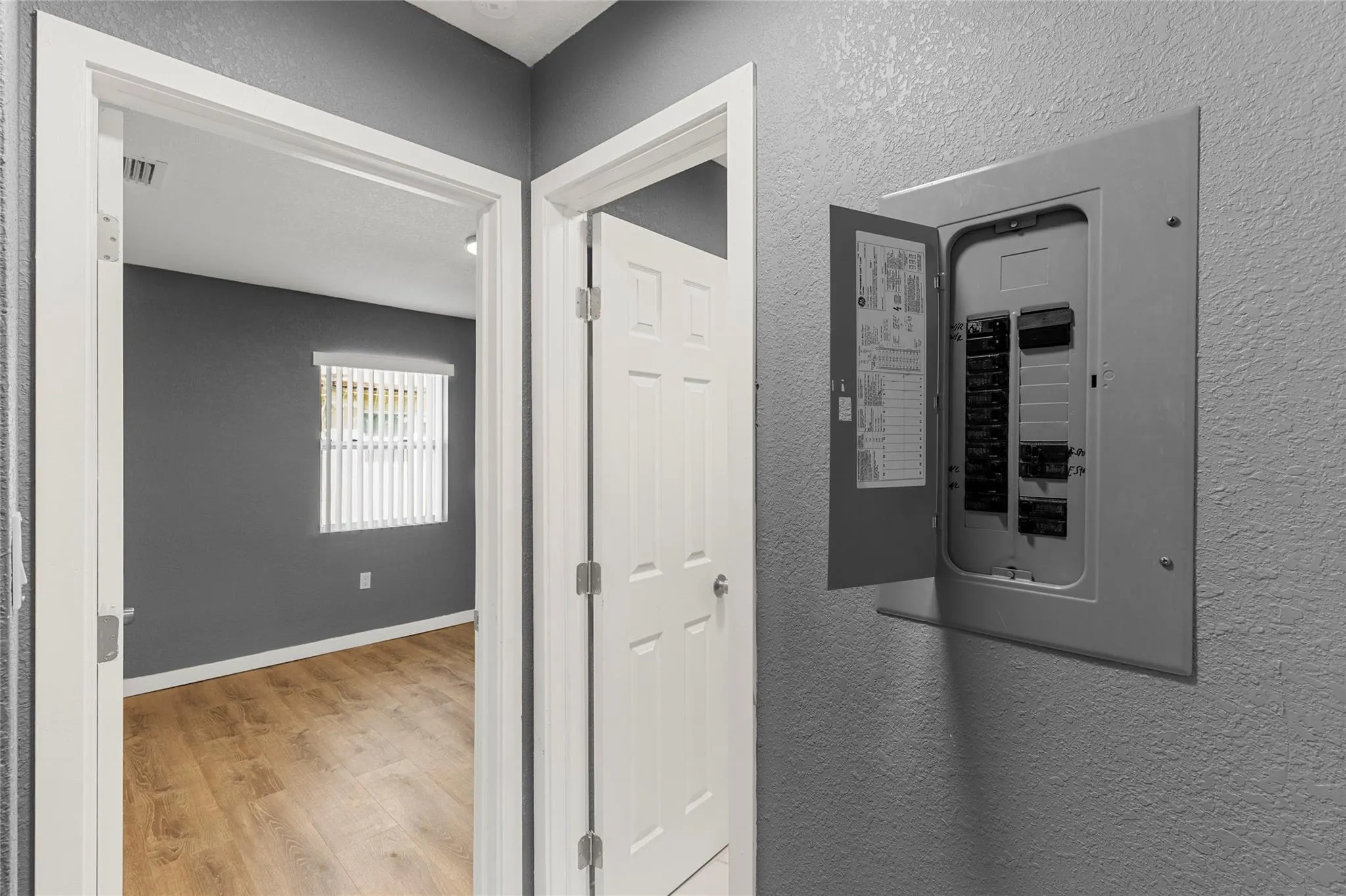 225 NW 12th Ct