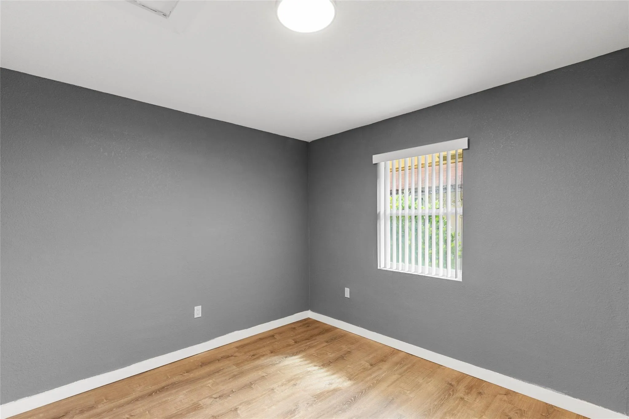 225 NW 12th Ct