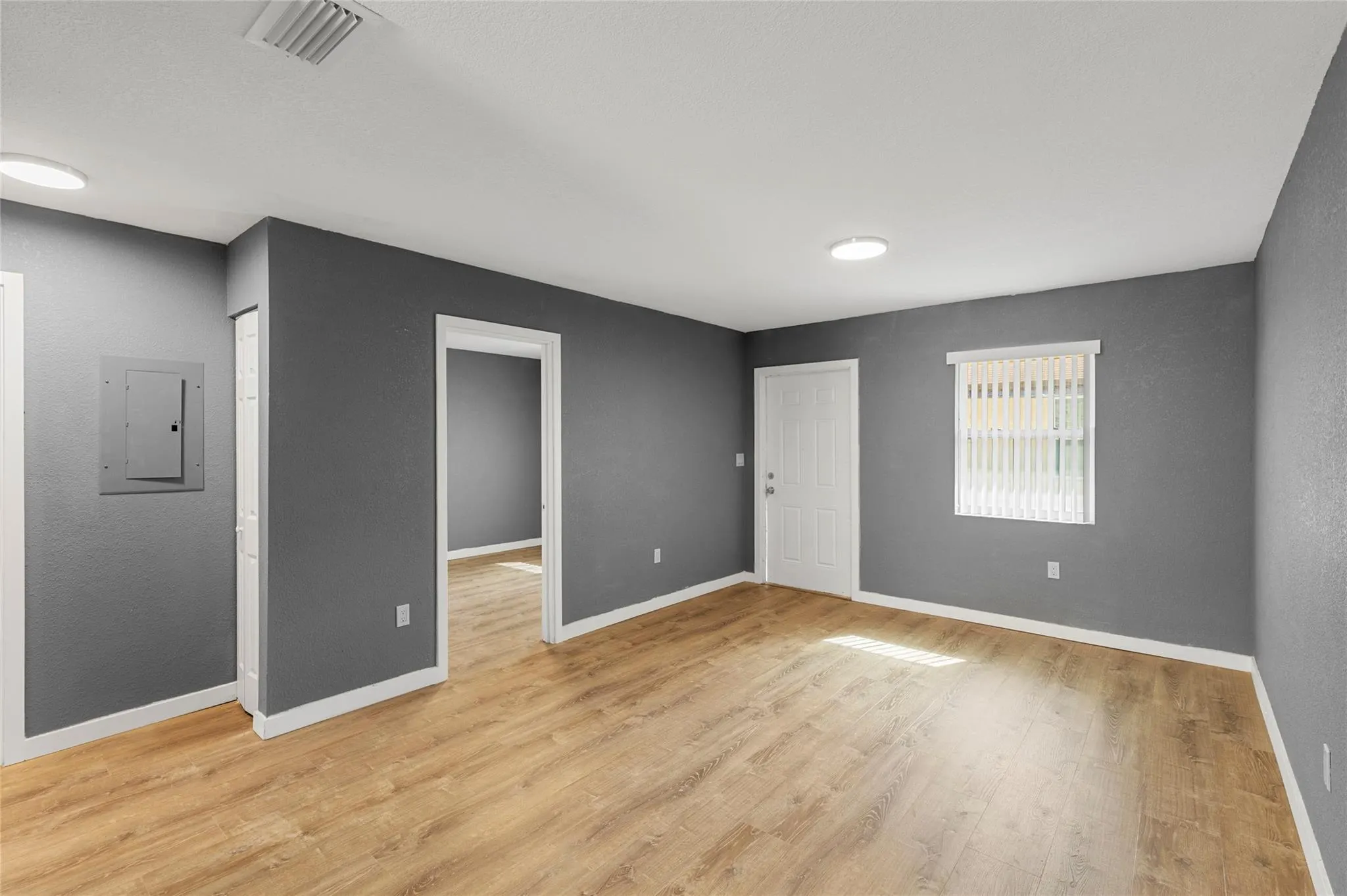 225 NW 12th Ct