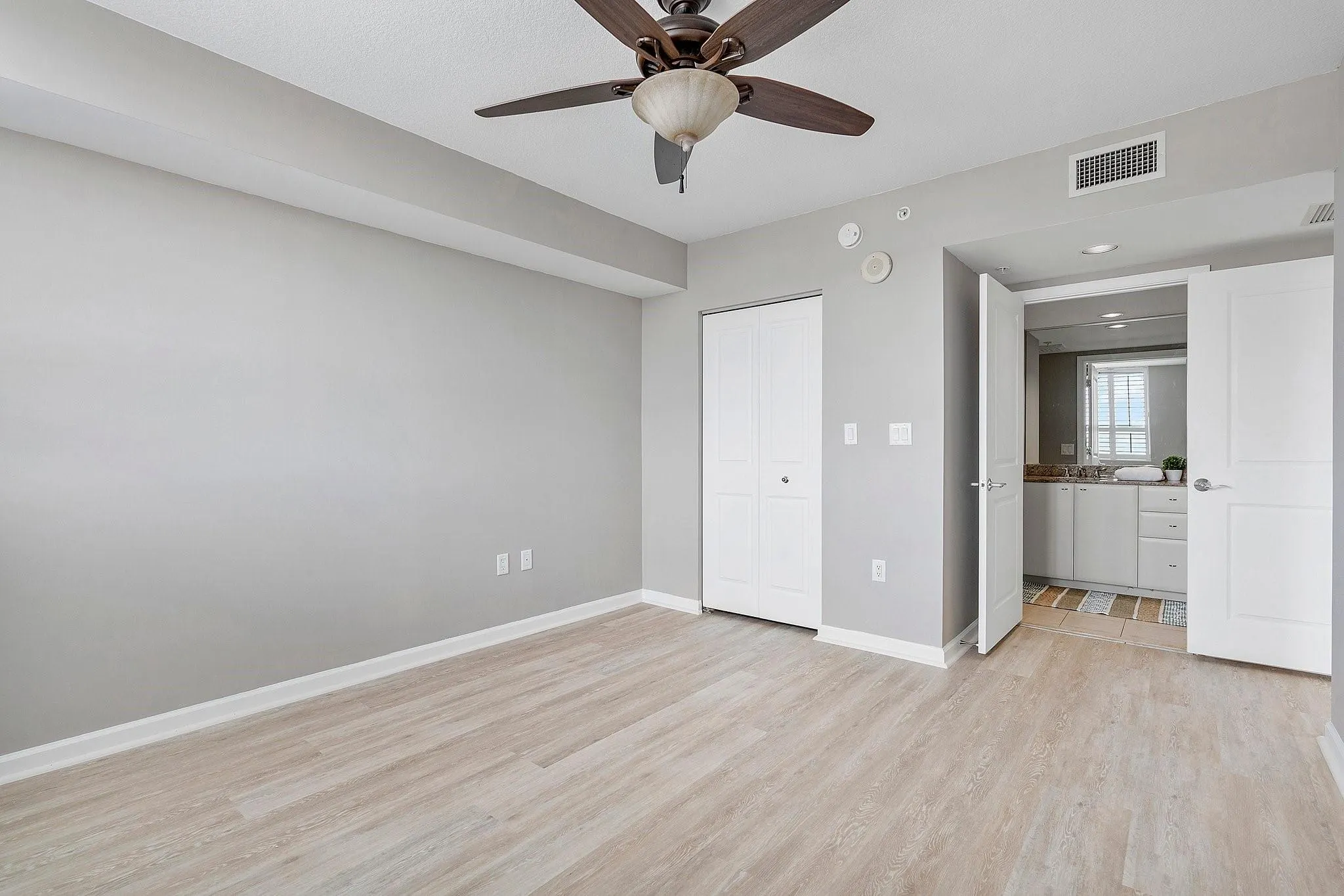 610 W Las Olas Blvd, #1014N