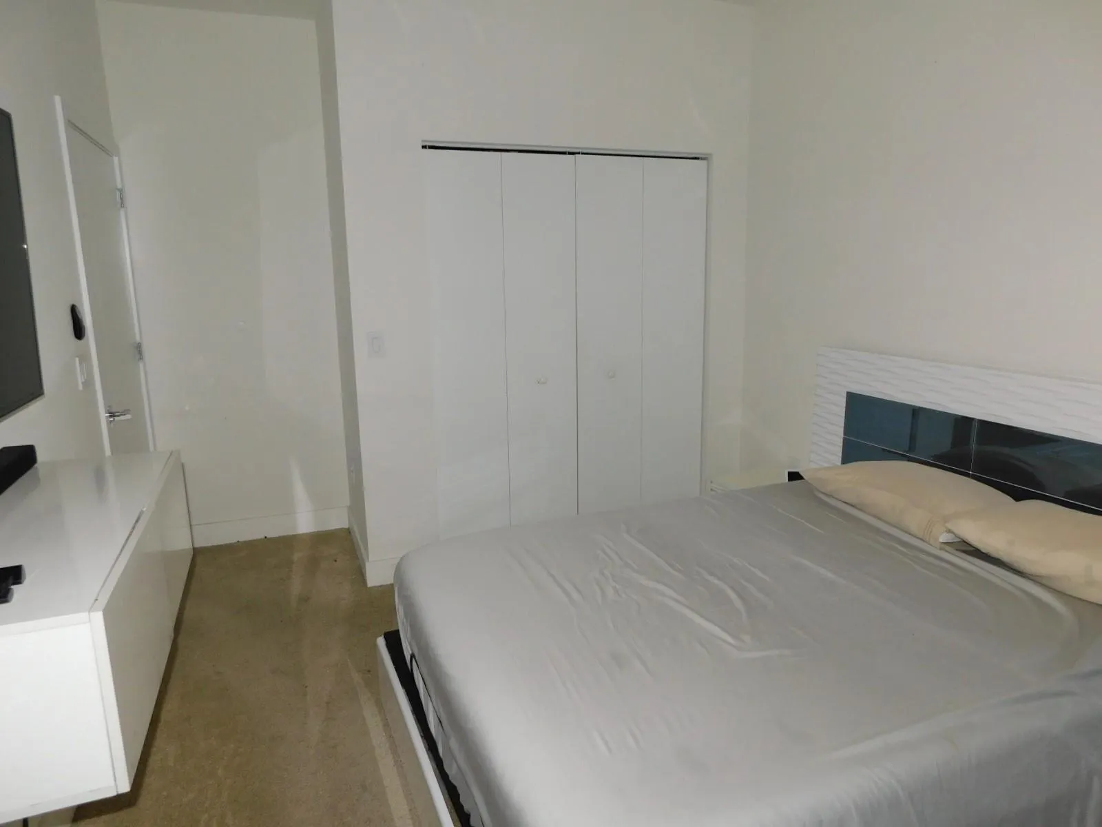 4381 NW 9th St, #4381