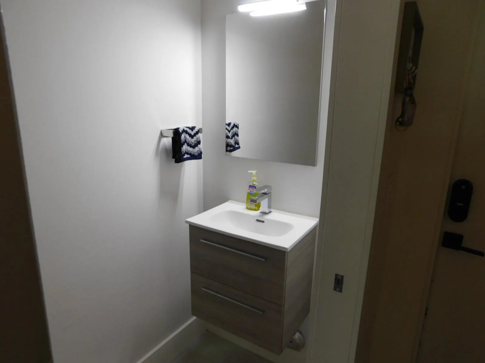 4381 NW 9th St, #4381