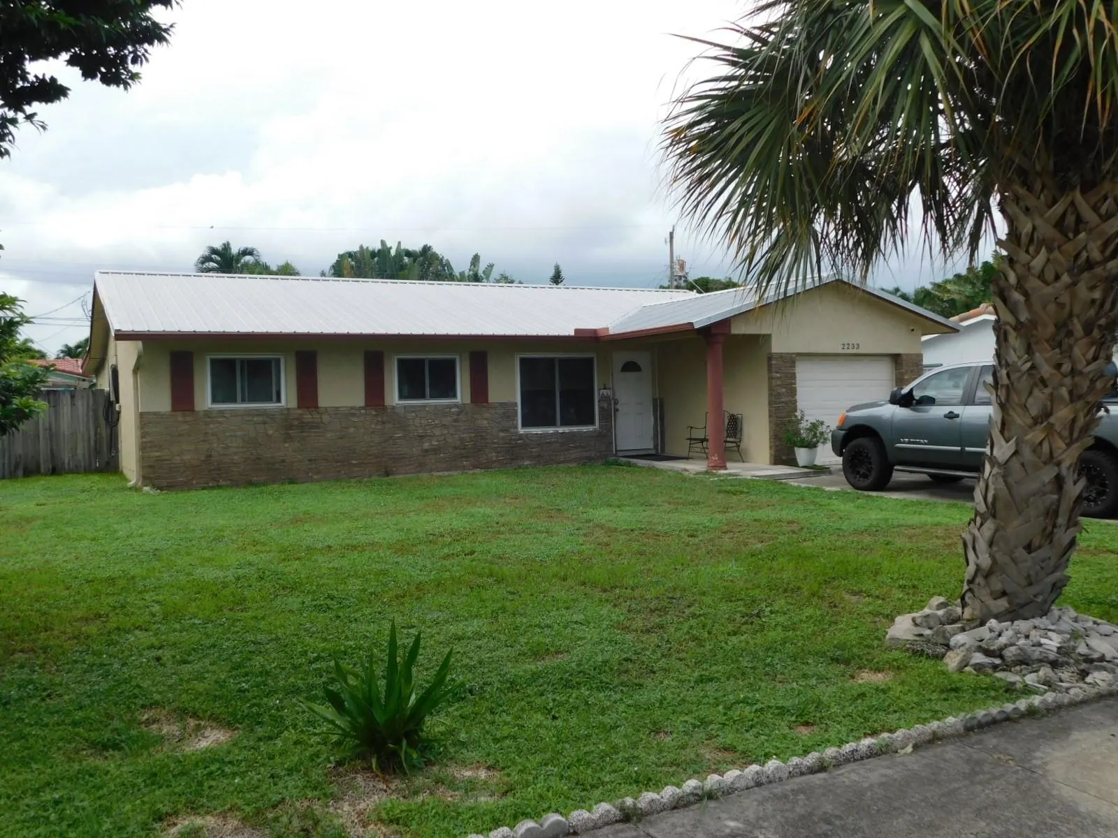 2233 NW 3rd Ave