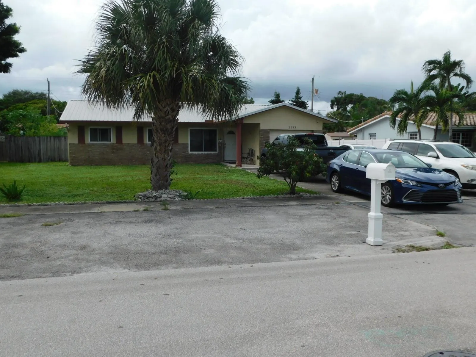 2233 NW 3rd Ave