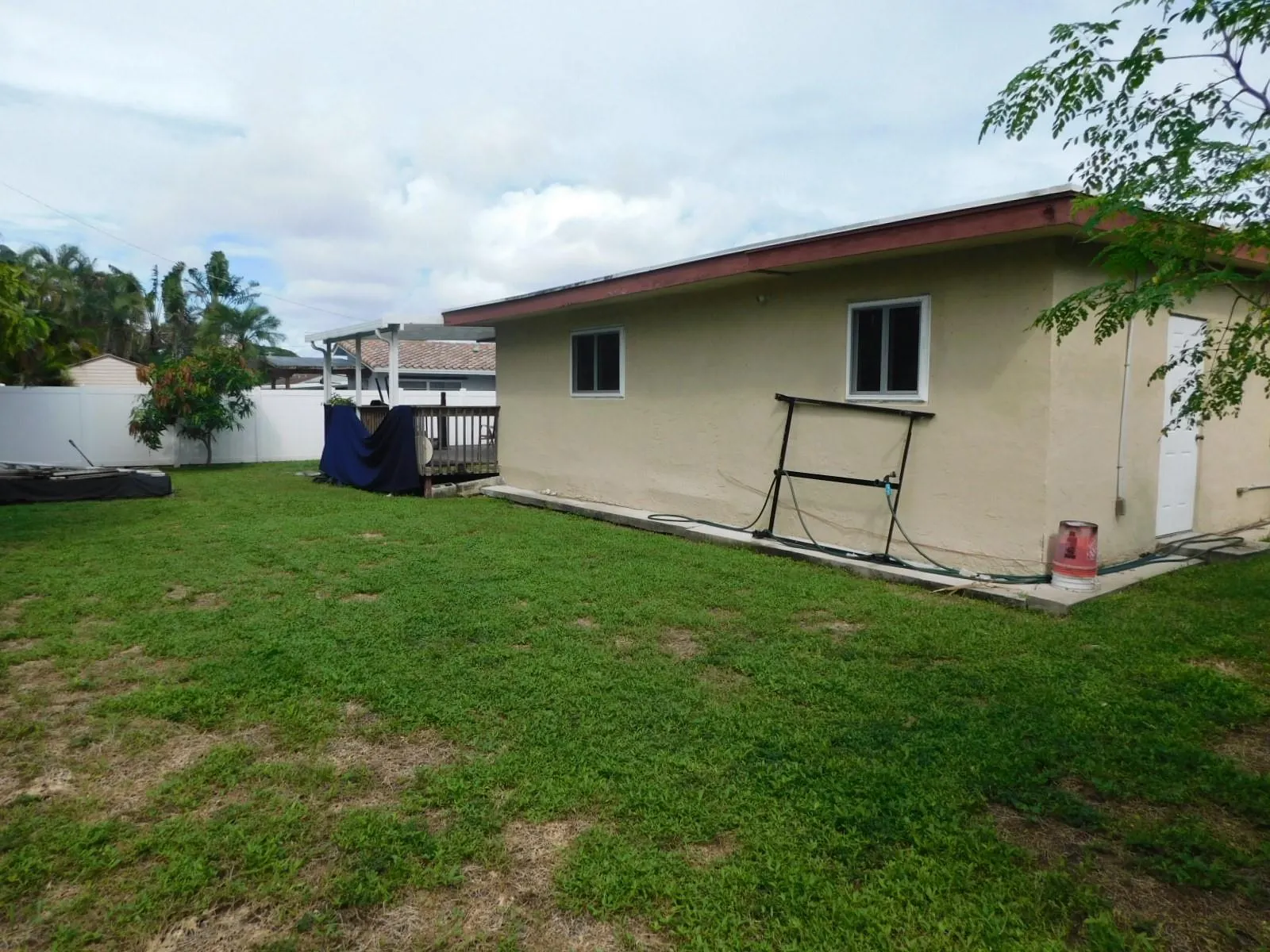 2233 NW 3rd Ave