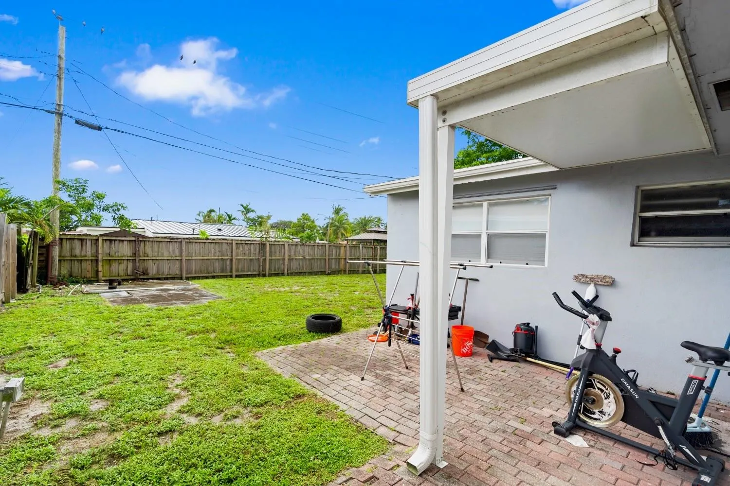 3480 SW 15th St