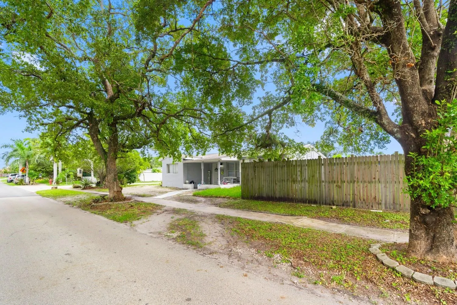 3480 SW 15th St