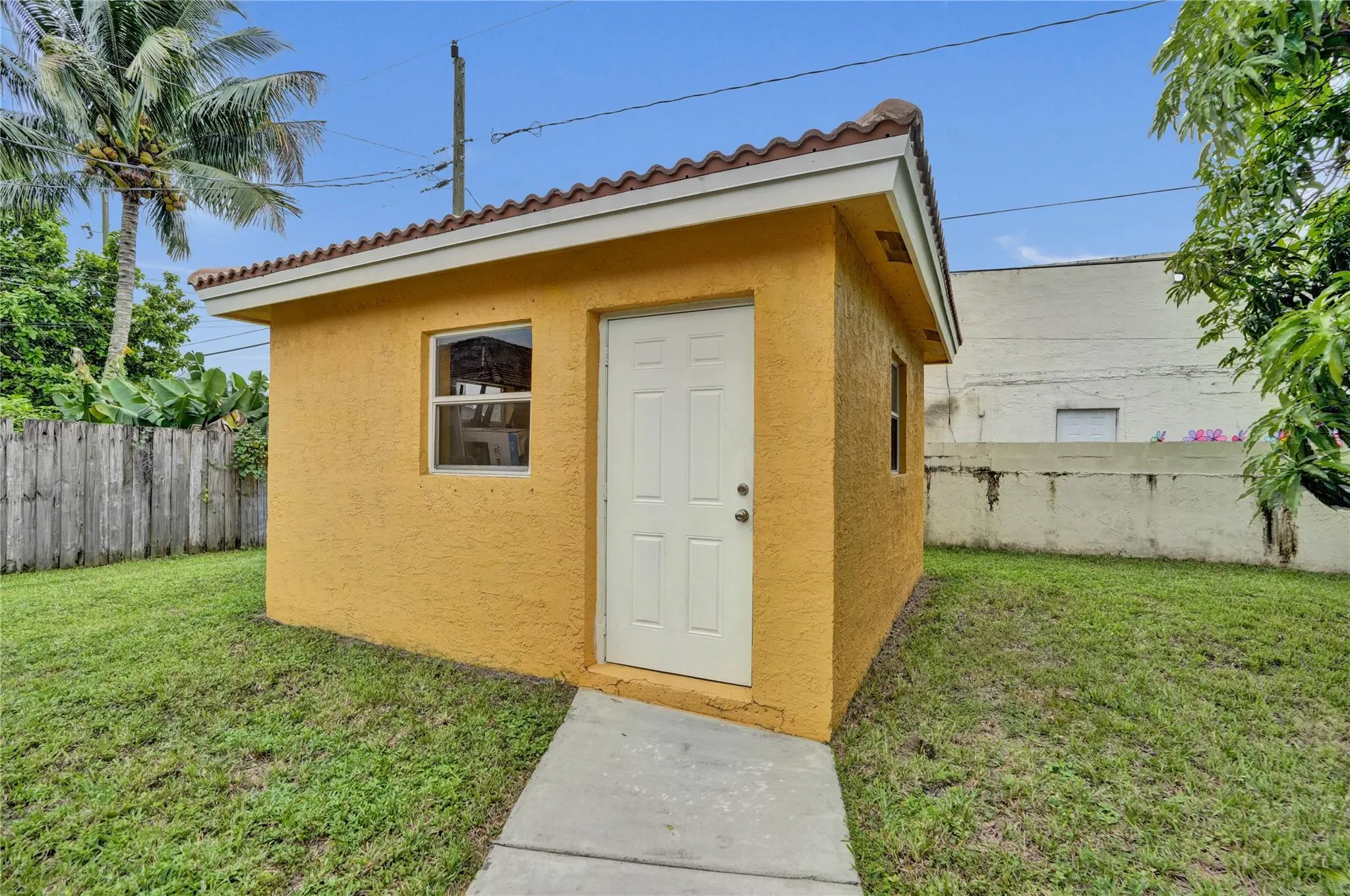 3020 NW 10th Ct