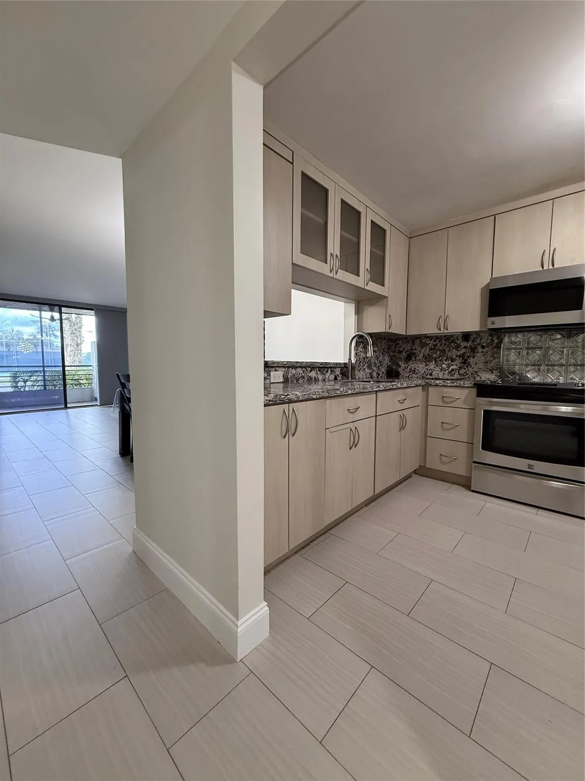 1001 Colony Point Cir, #107