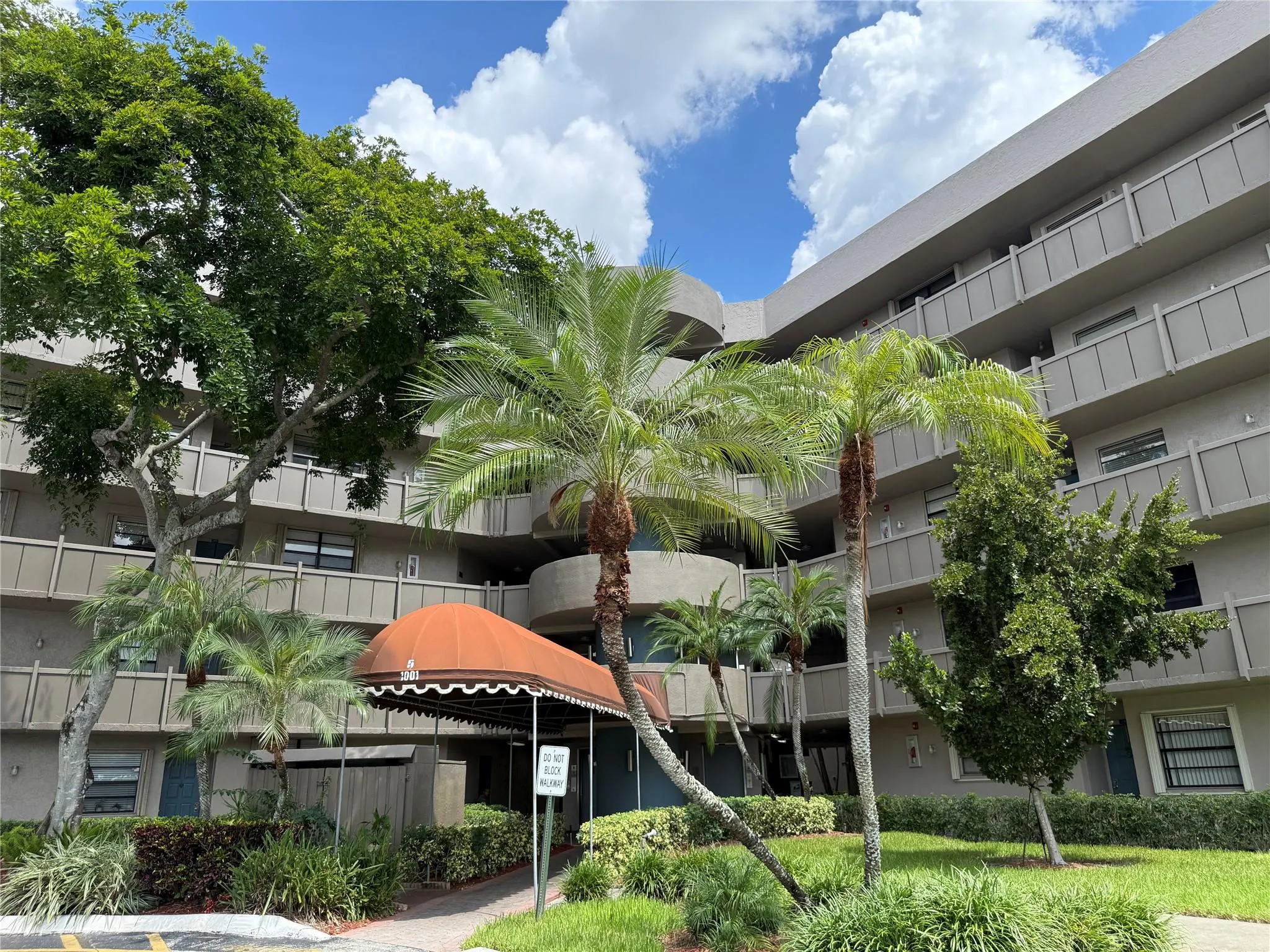1001 Colony Point Cir, #107