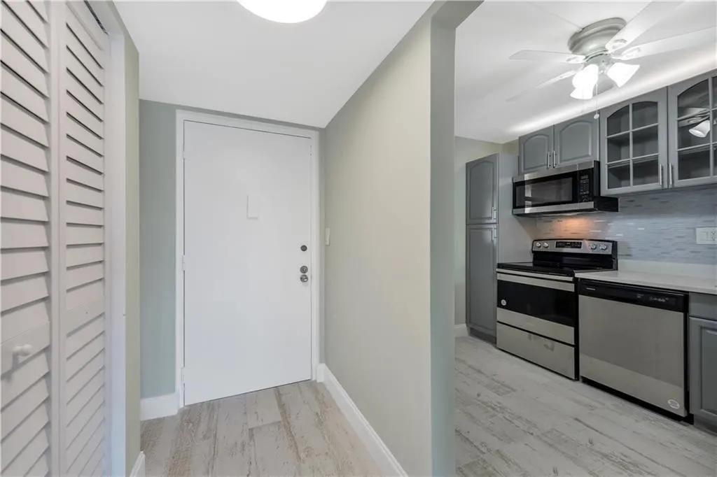 7080 Environ BLVD, #522
