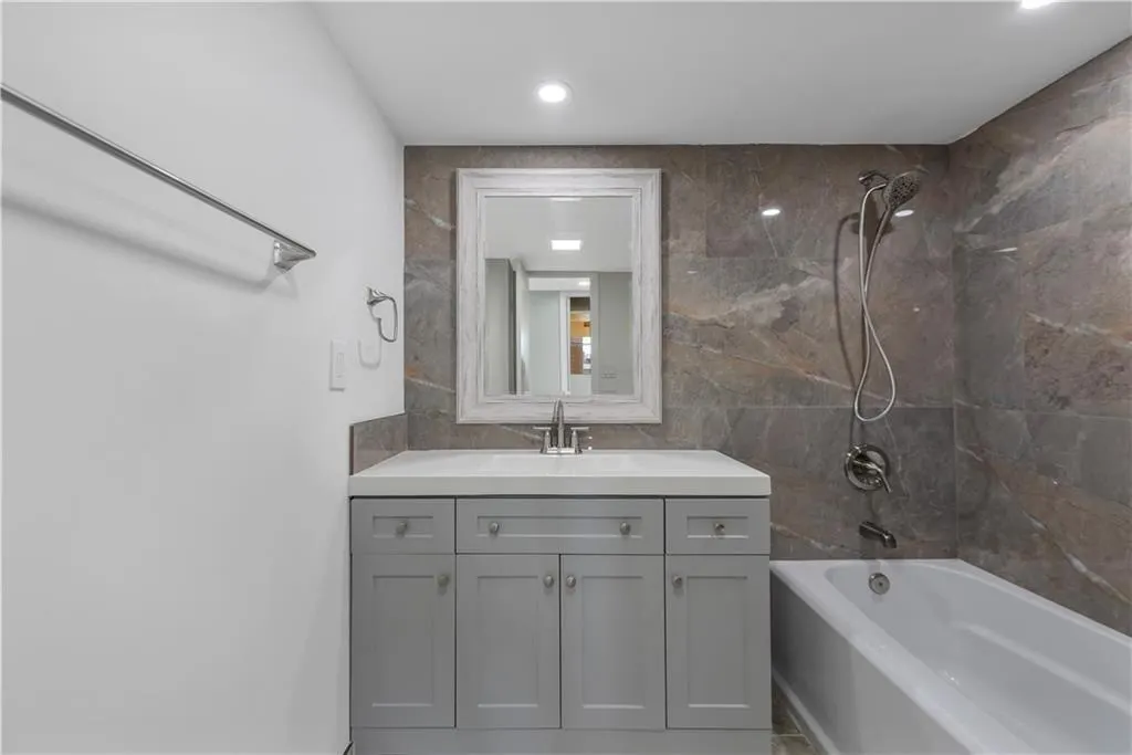 7080 Environ BLVD, #522