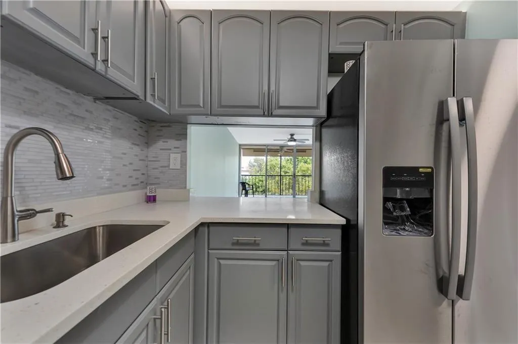 7080 Environ BLVD, #522