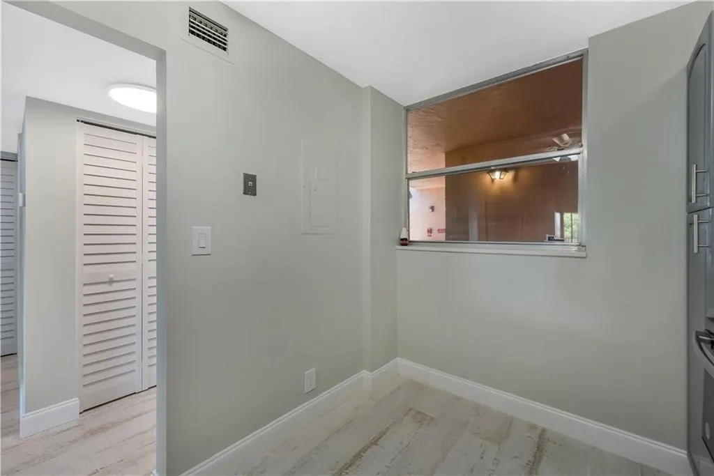 7080 Environ BLVD, #522