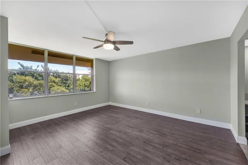 7080 Environ BLVD, #522