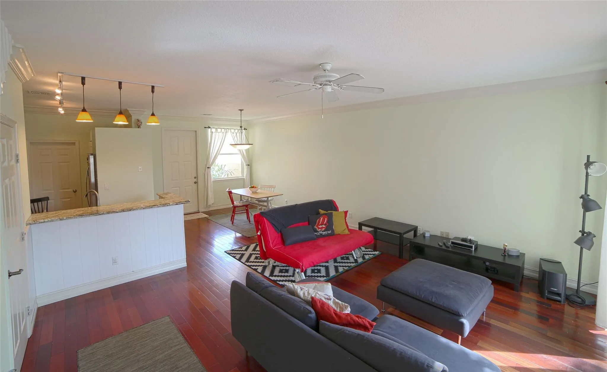 836 SE 4th Ct