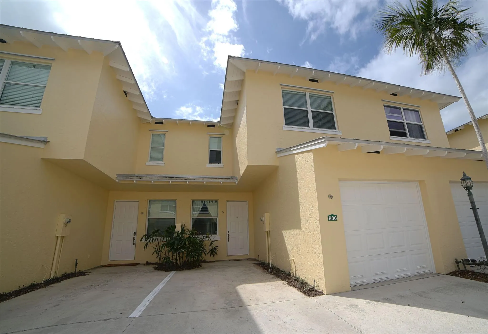 836 SE 4th Ct