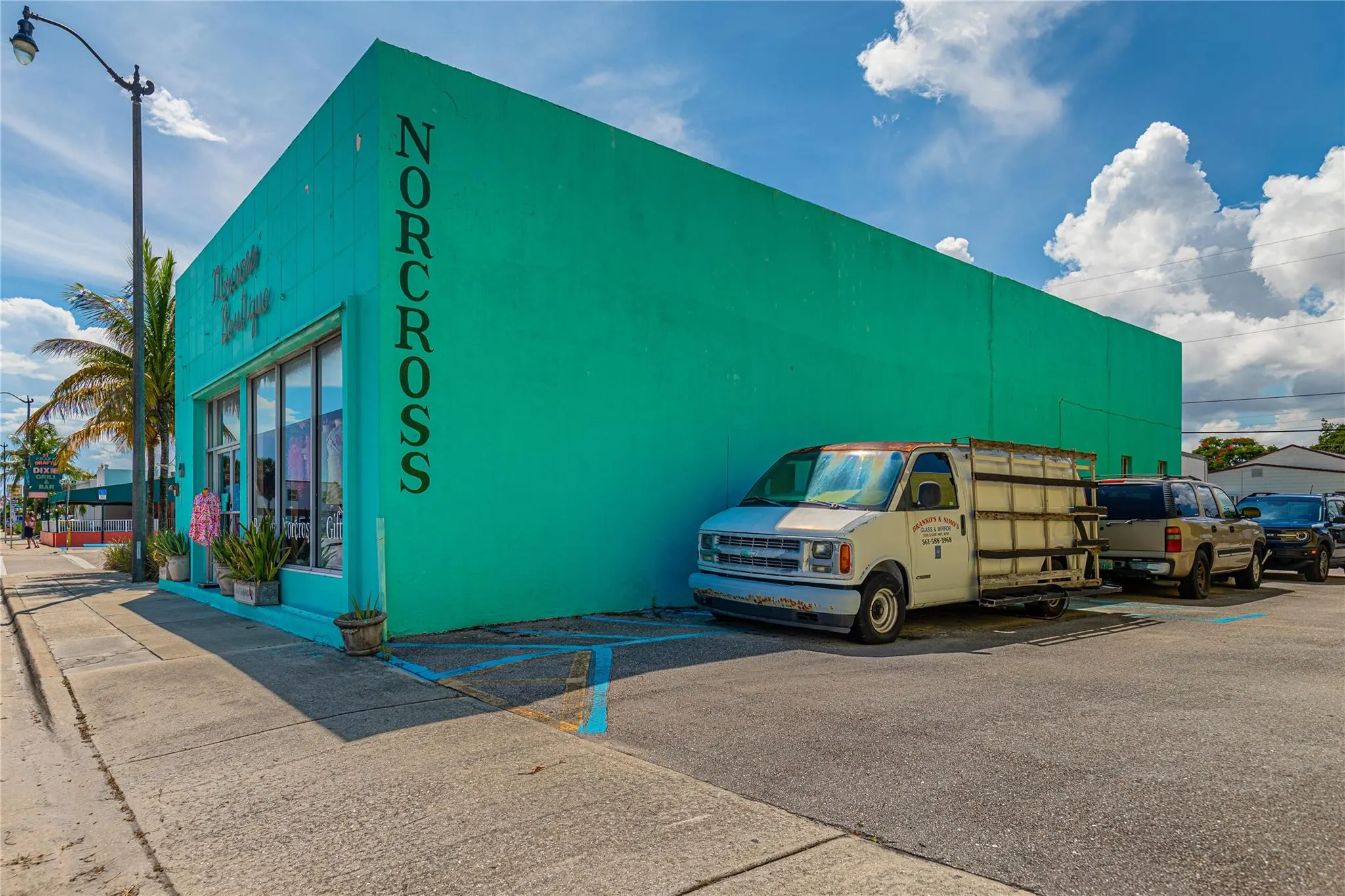5023 S Dixie Hwy