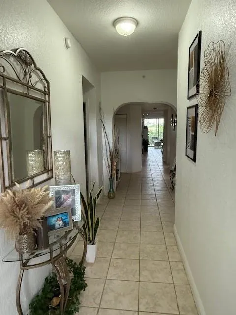 10700 NW 66 ST, #302