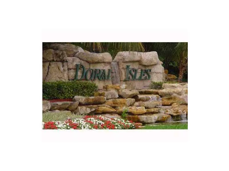 10700 NW 66 ST, #302