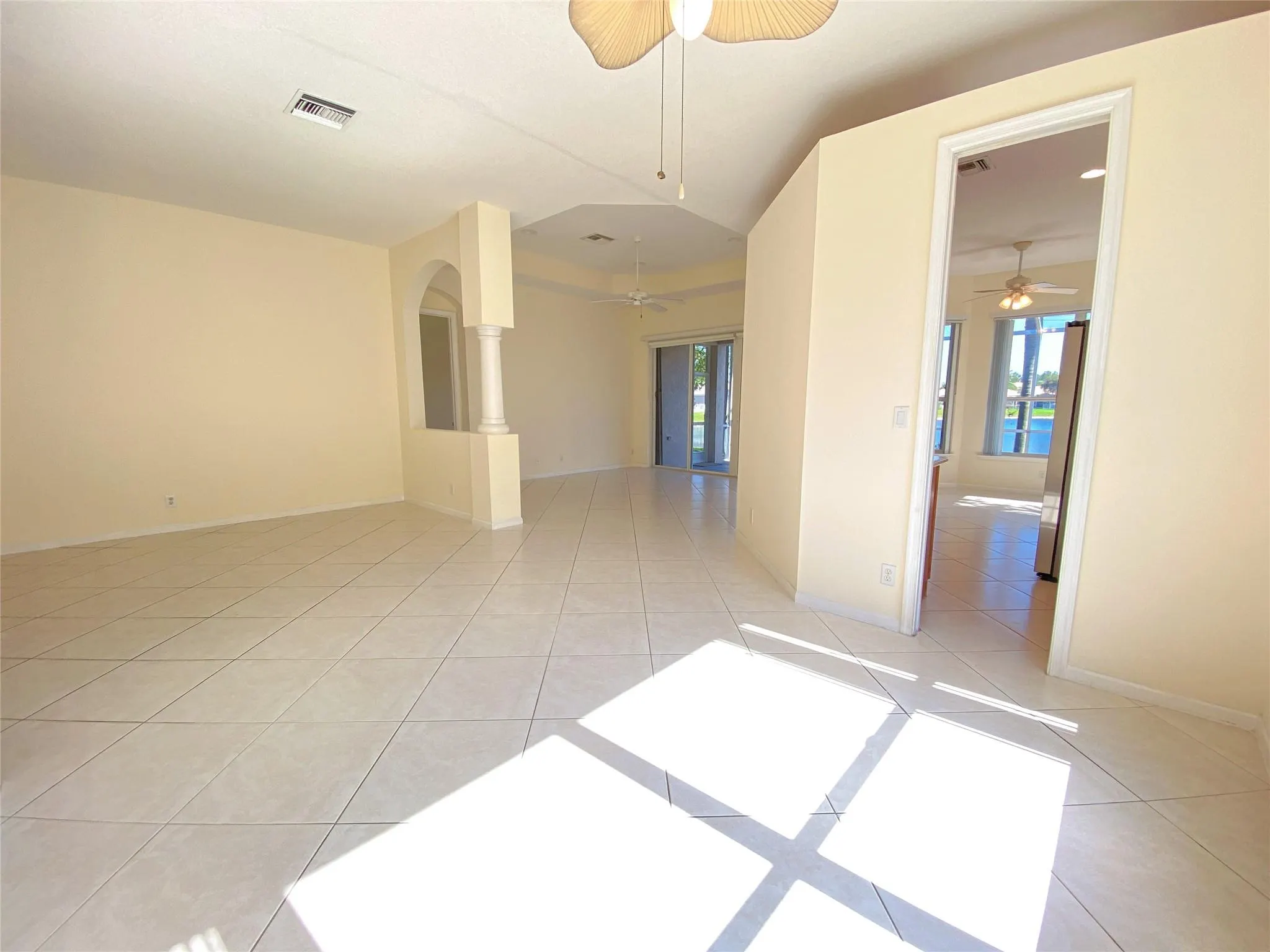 8627 San Andros