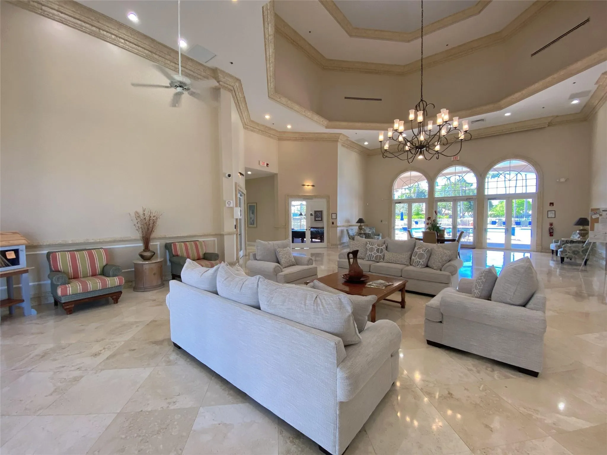 8627 San Andros
