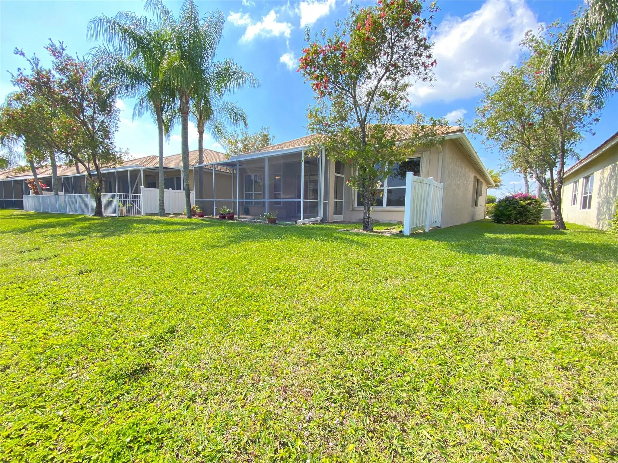 8627 San Andros