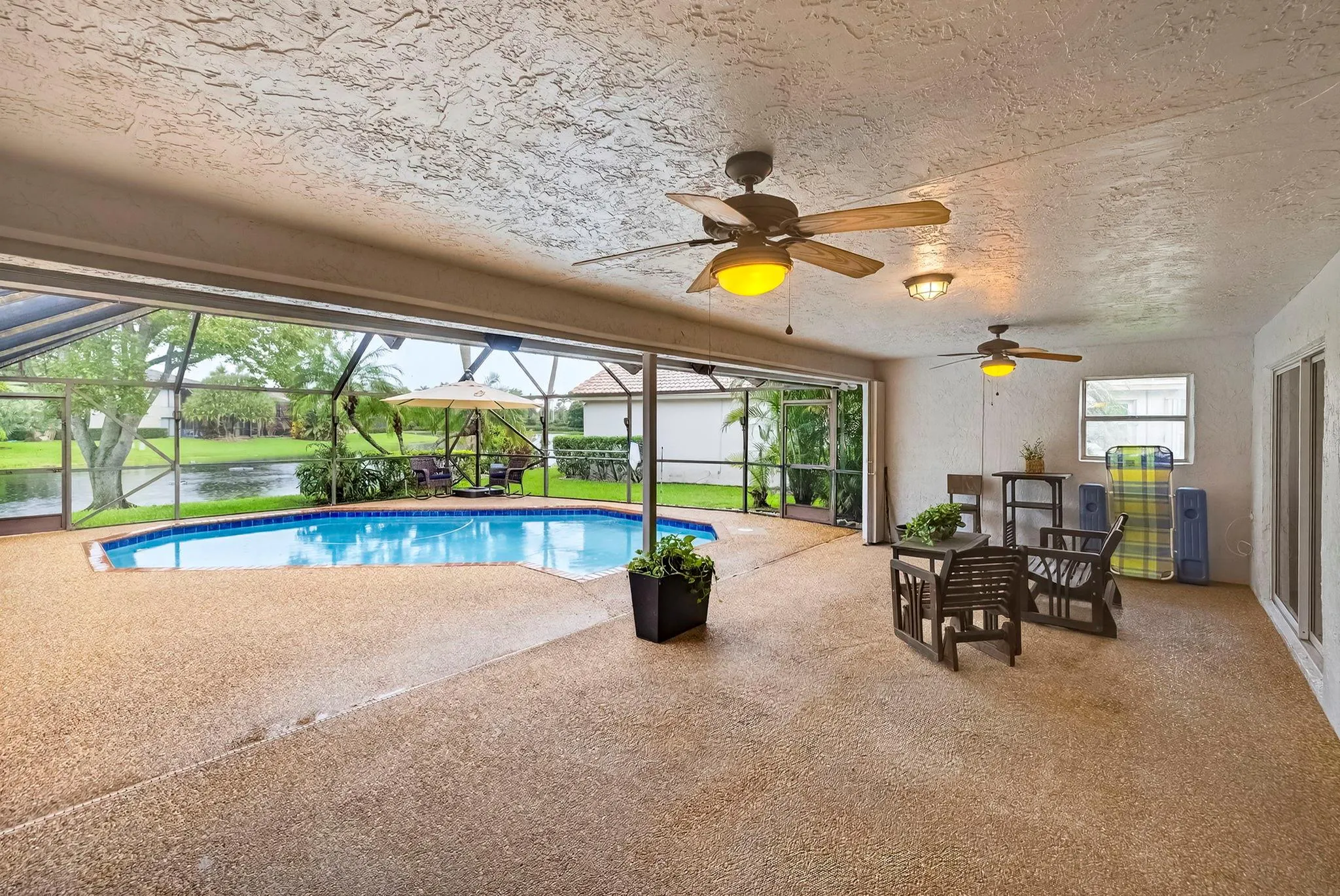 1210 Fairfax Ct