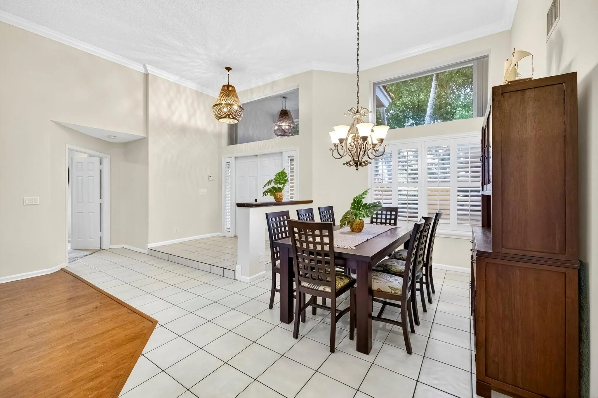 1210 Fairfax Ct