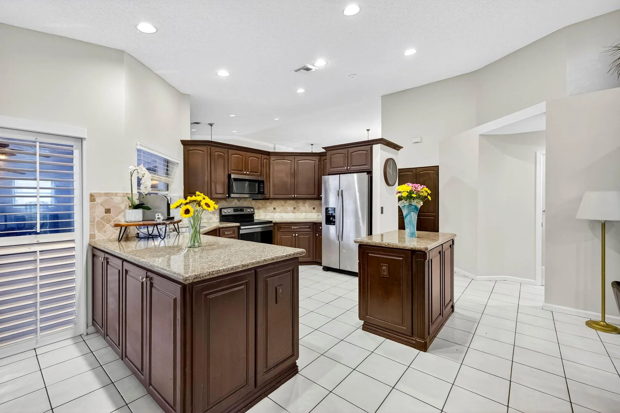 1210 Fairfax Ct
