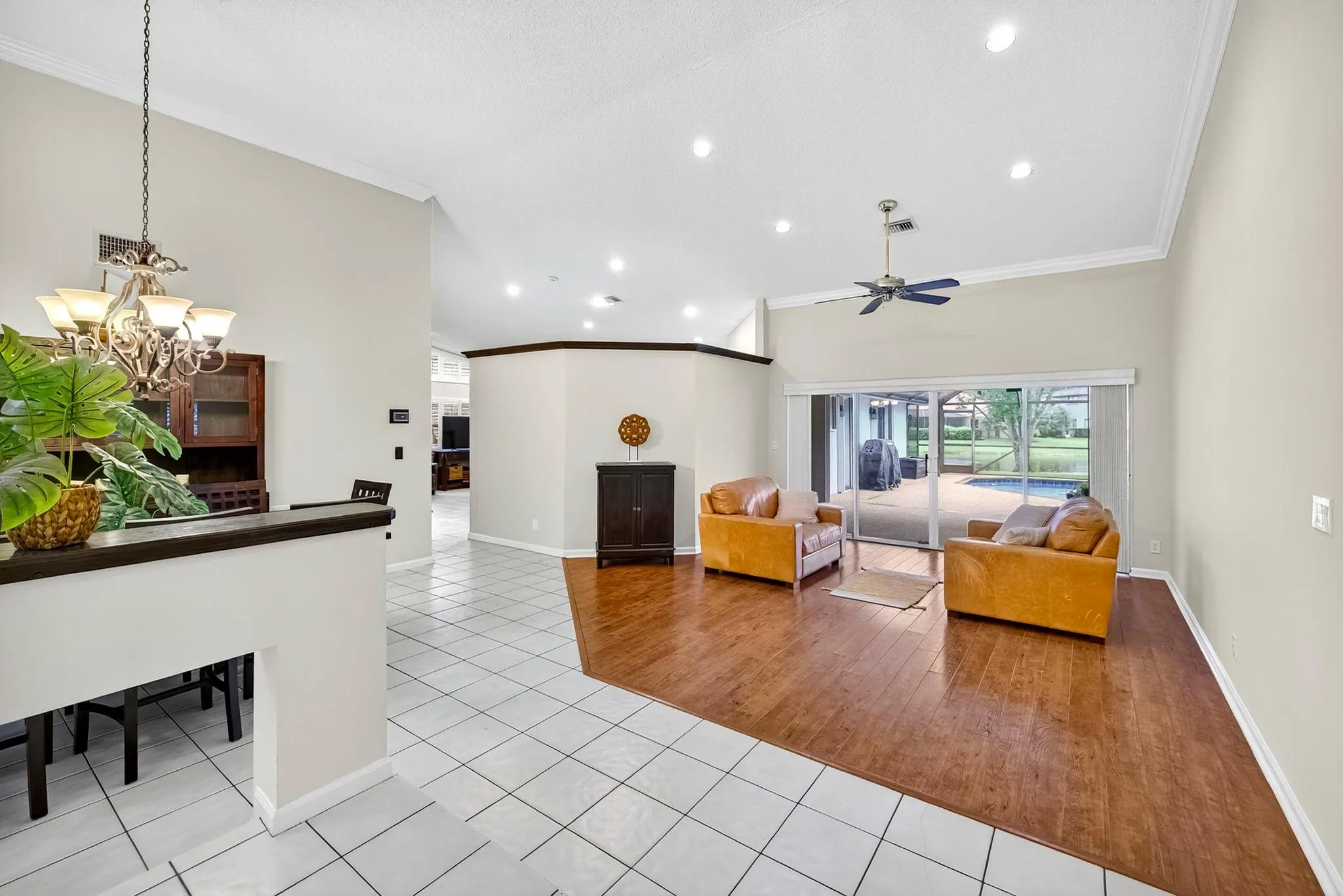 1210 Fairfax Ct
