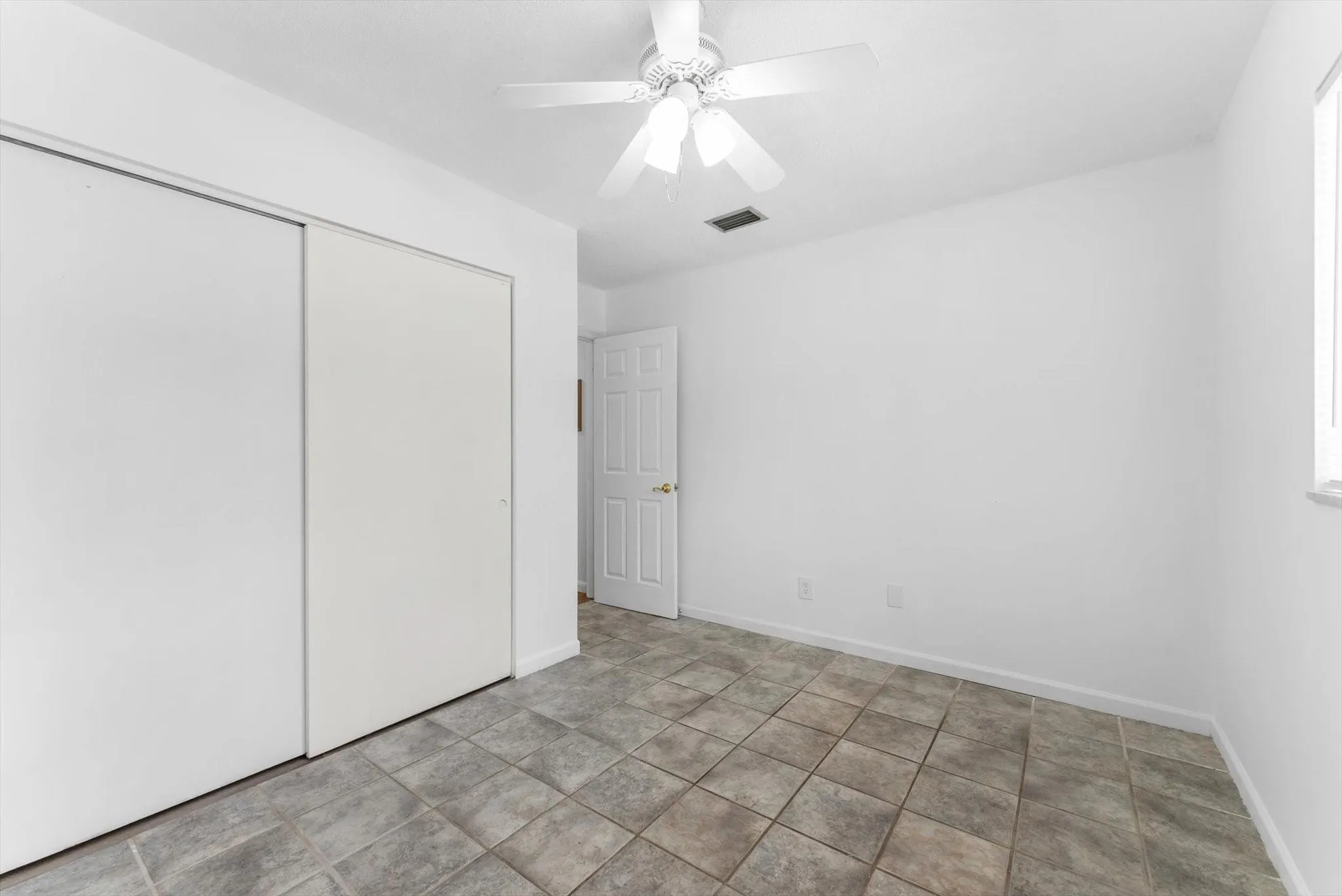 1434 W Trammell St