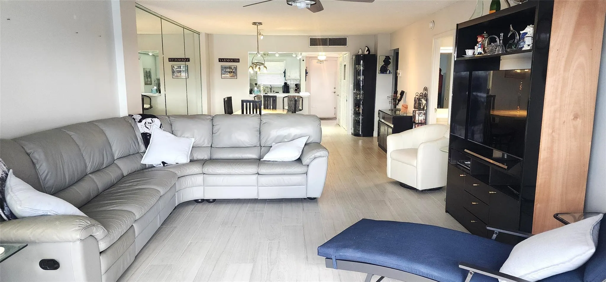 299 N Riverside Dr, #303
