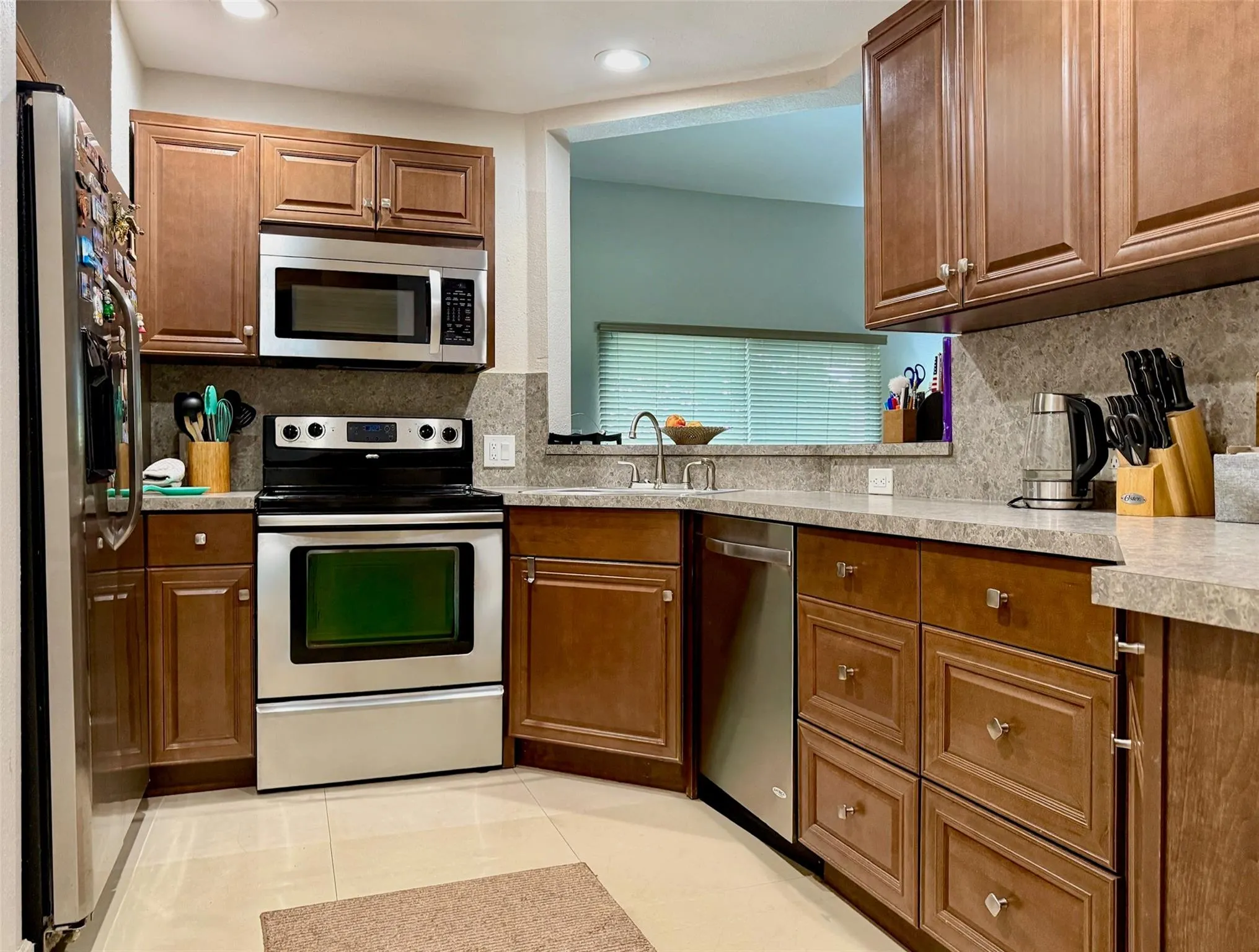 3457 NW 44th St, #205