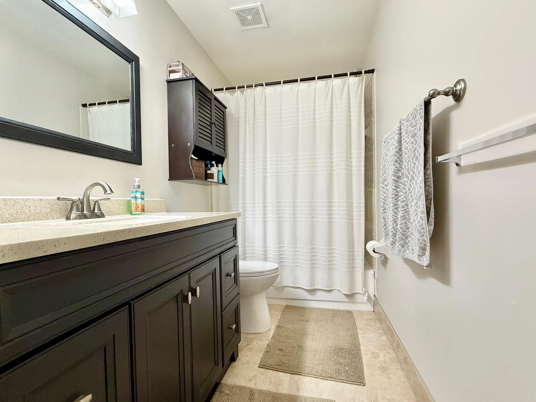 3457 NW 44th St, #205