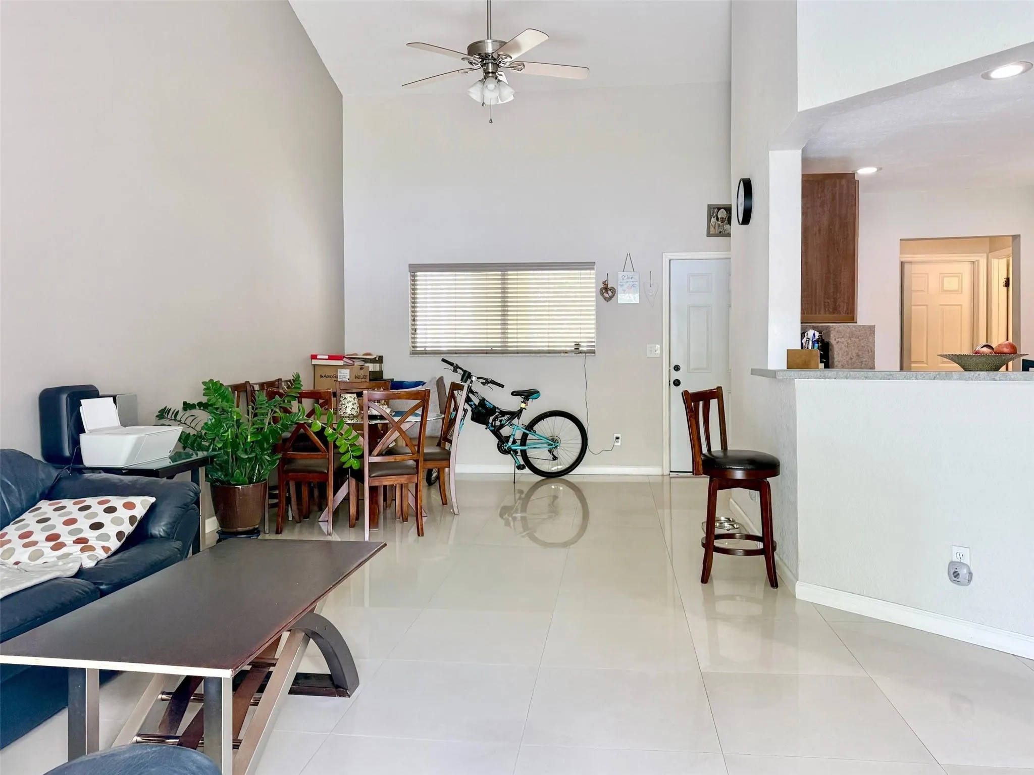 3457 NW 44th St, #205