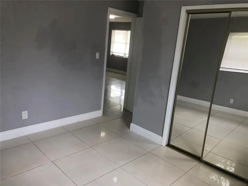 839 NW 14th Way, #1