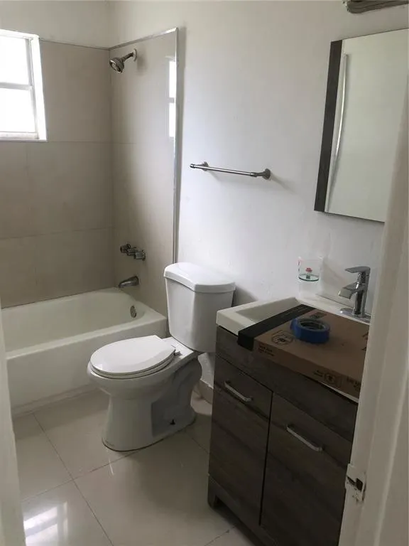 839 NW 14th Way, #1