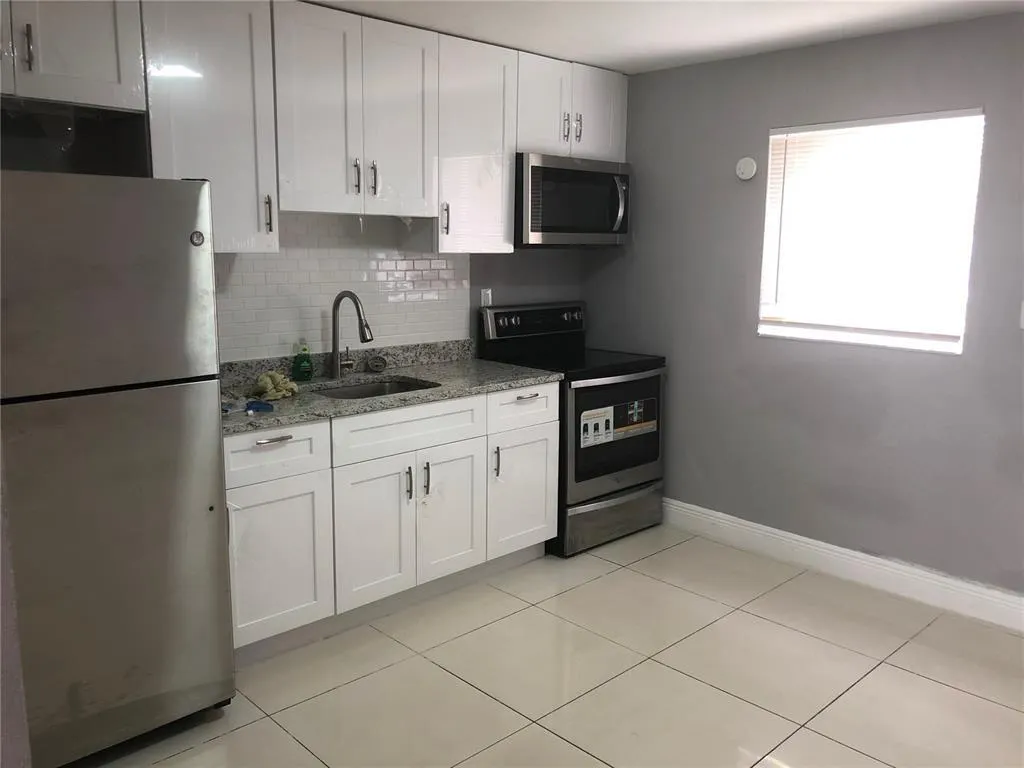 839 NW 14th Way, #1