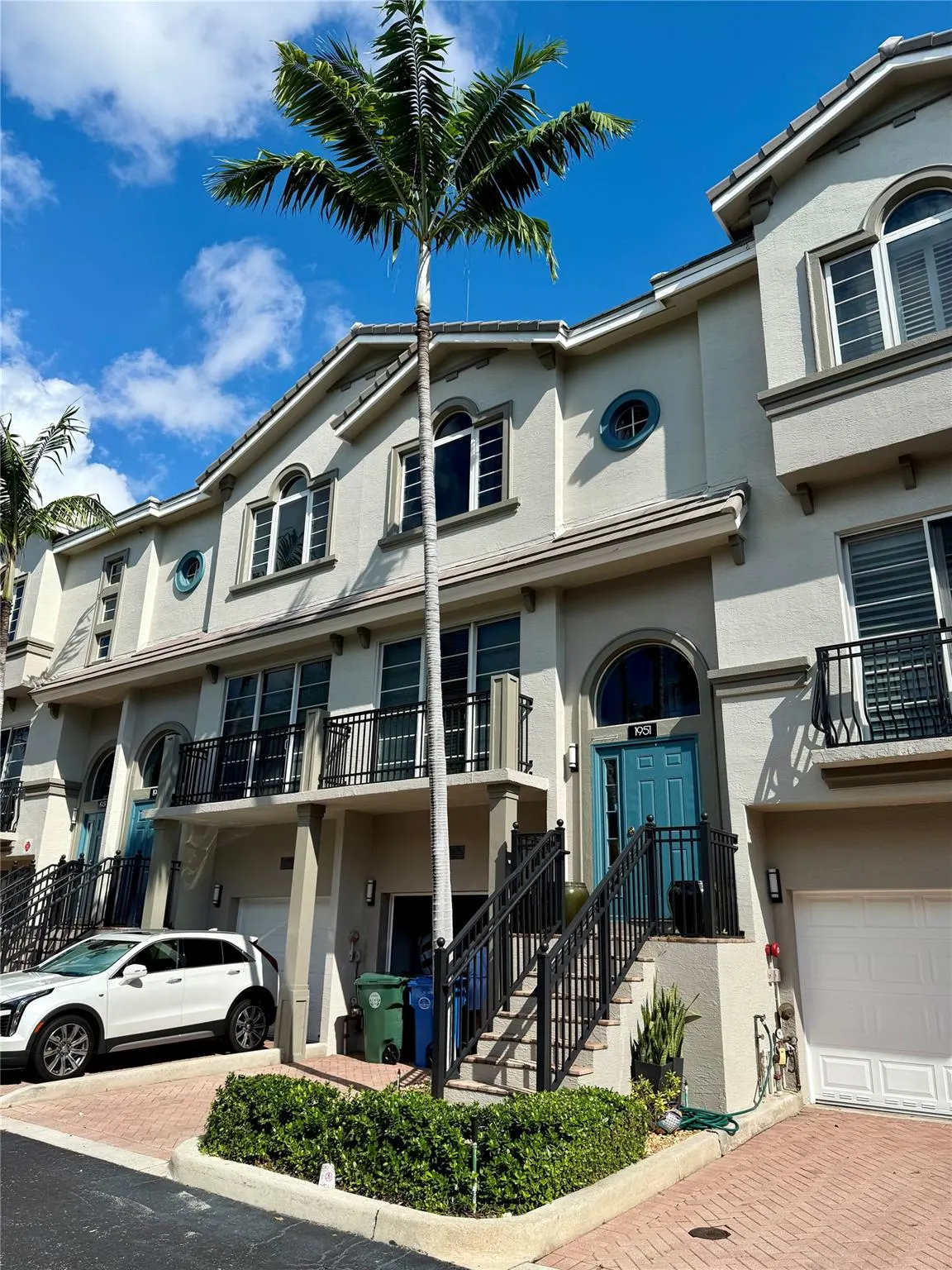 1951 Coral Heights Blvd, #402